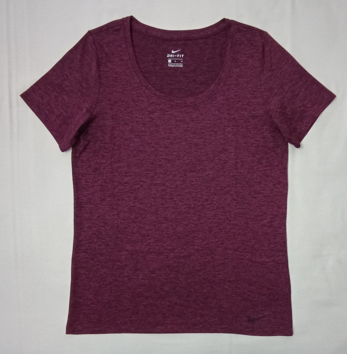 (ДАМСКО) (M) Nike DRI-FIT тениска