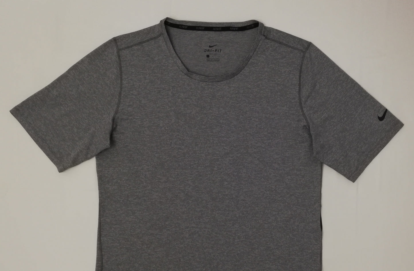 (L) Nike DRI-FIT тениска
