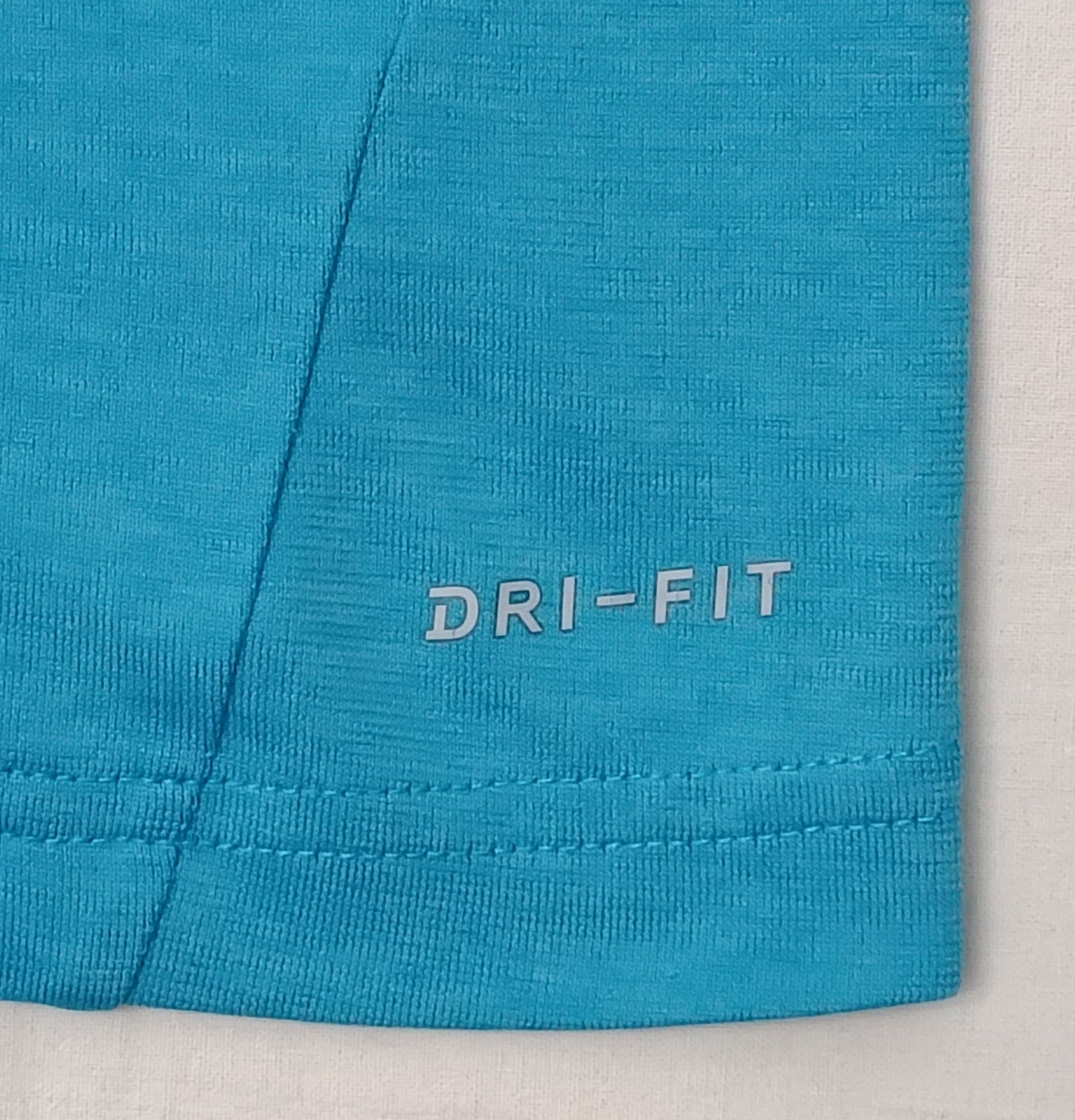 (ДЕТСКО) (Ръст 137-147см) Nike DRI-FIT Breathe Tee тениска