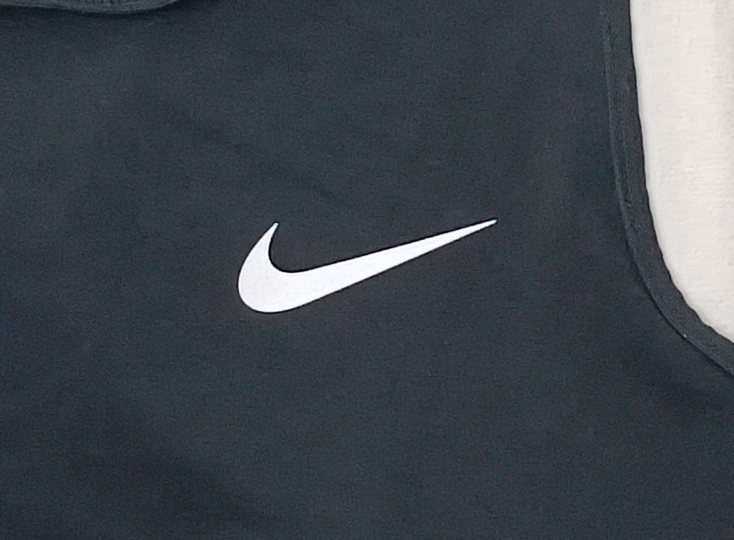 (ДАМСКО) (M) Nike DRI-FIT Cropped Crossover Tank Top потник