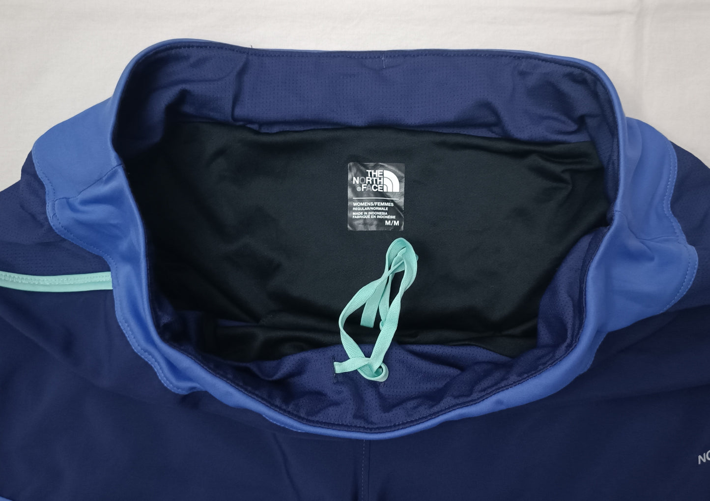 (ДАМСКО) (M) The North Face Shorts шорти