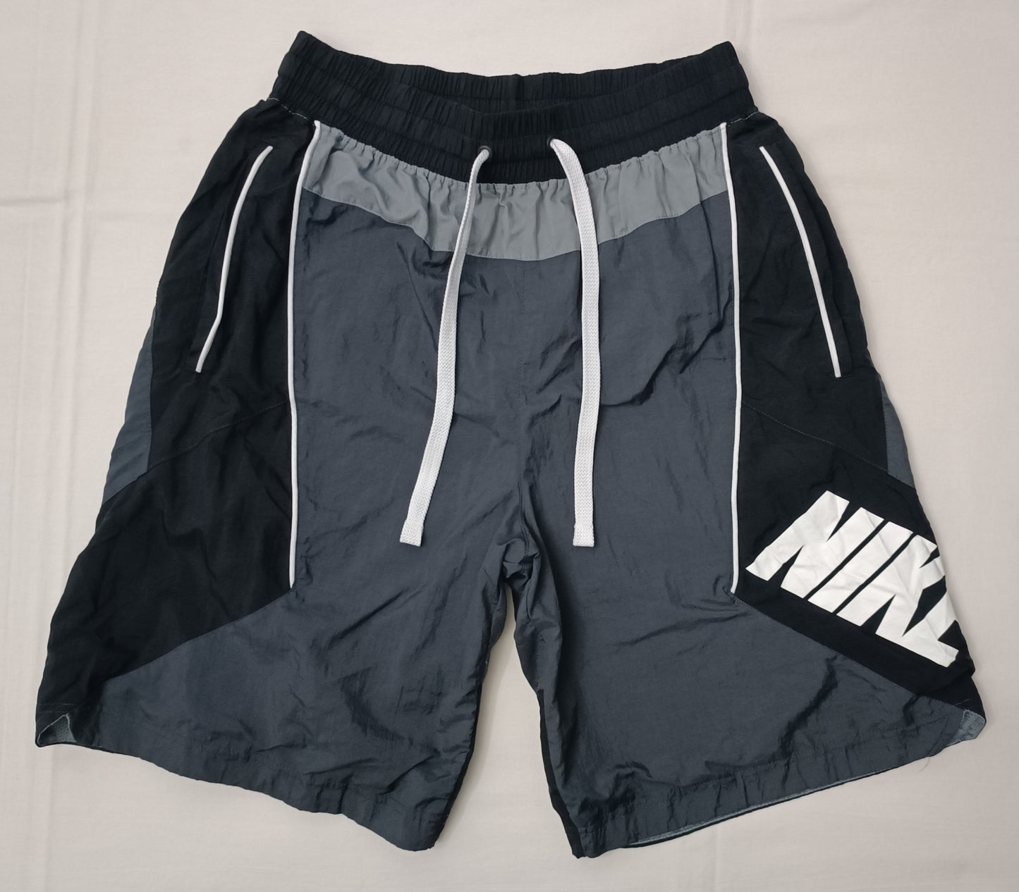 (M) Nike NSW Throwback Shorts шорти