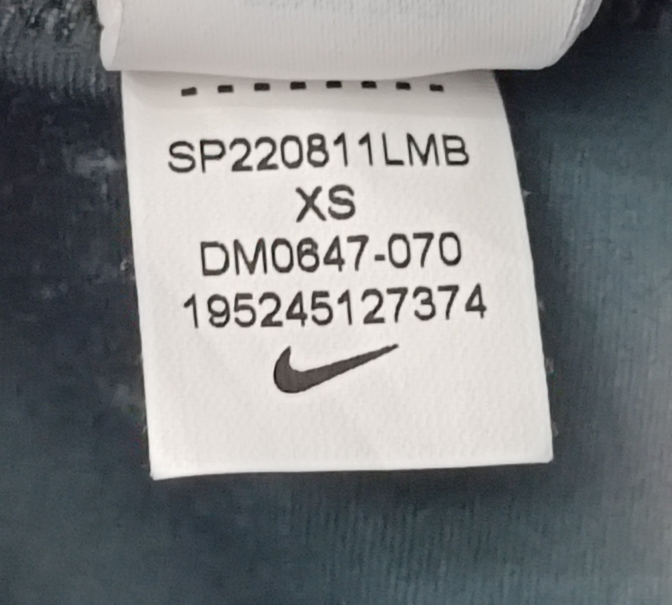 (ДАМСКО) (XS) Nike Yoga DRI-FIT Bra бюстие