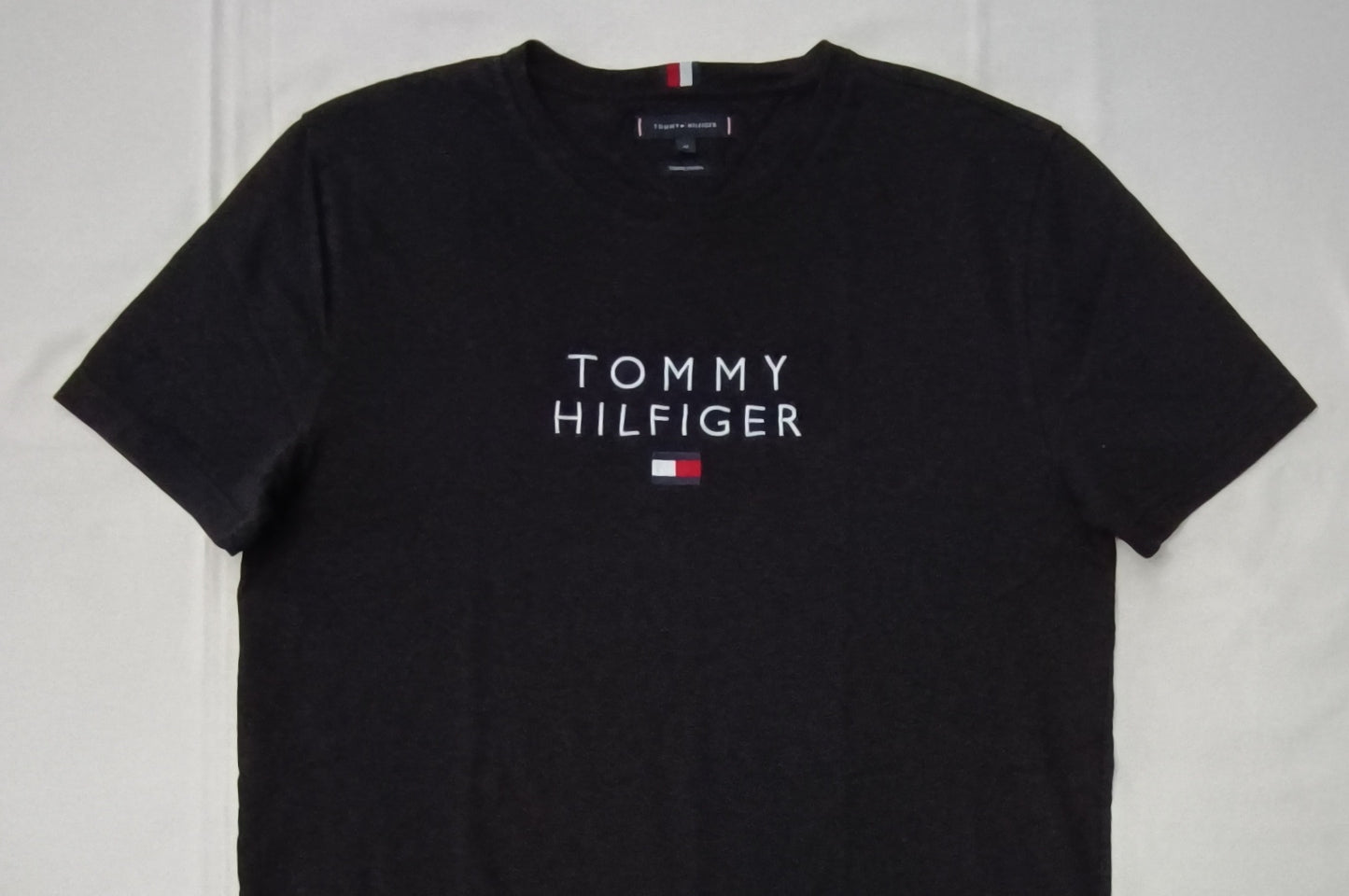 (L) Tommy Hilfiger T-Shirt тениска