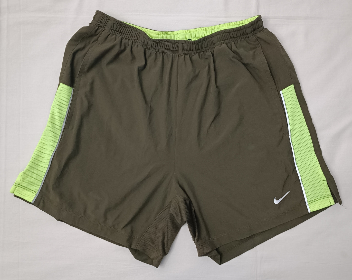 (S) Nike DRI-FIT Shorts шорти