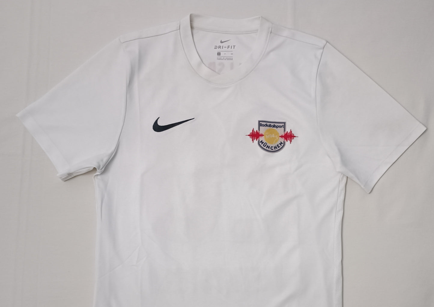(S) Nike DRI-FIT Red Bull Salzburg #20 Tee тениска