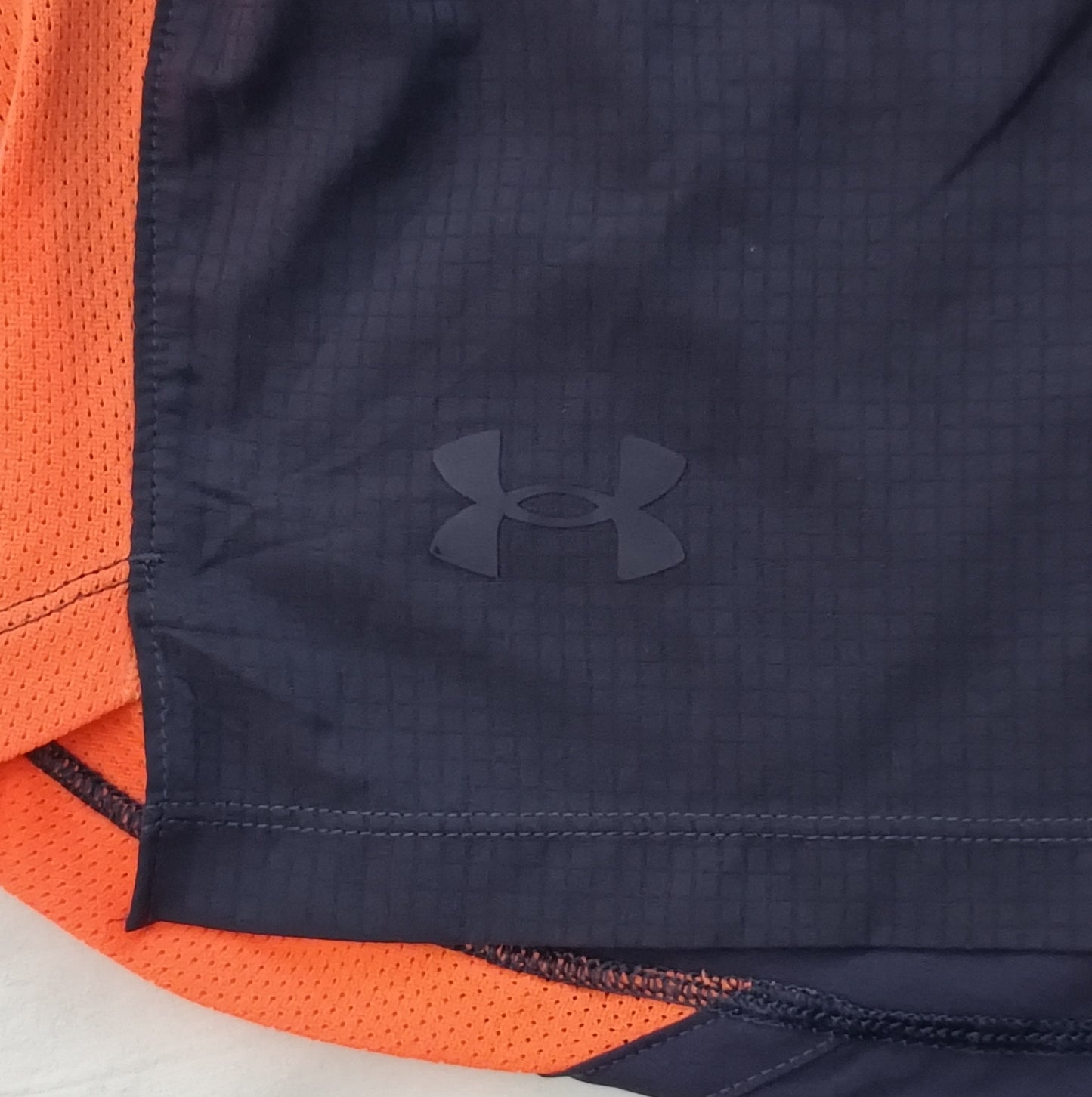 (M) Under Armour UA Shorts шорти