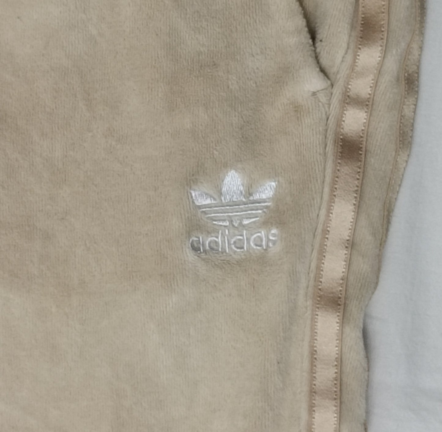 (ДАМСКО) (S) Adidas Originals Velour Tracksuit екип (горнище и долнище)