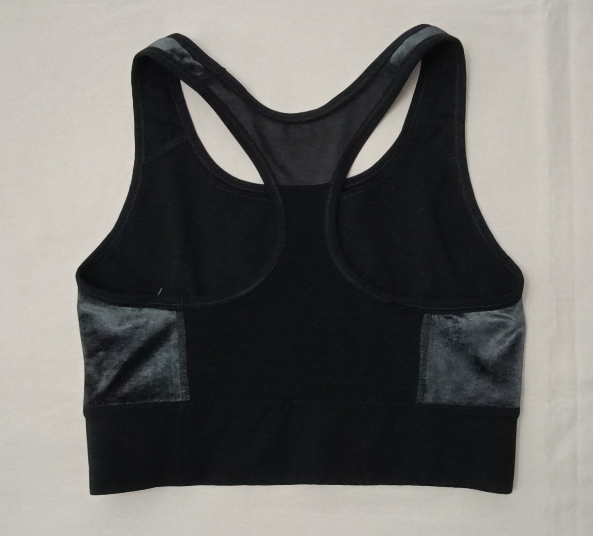 (ДАМСКО) (M) Nike AIR Bra бюстие