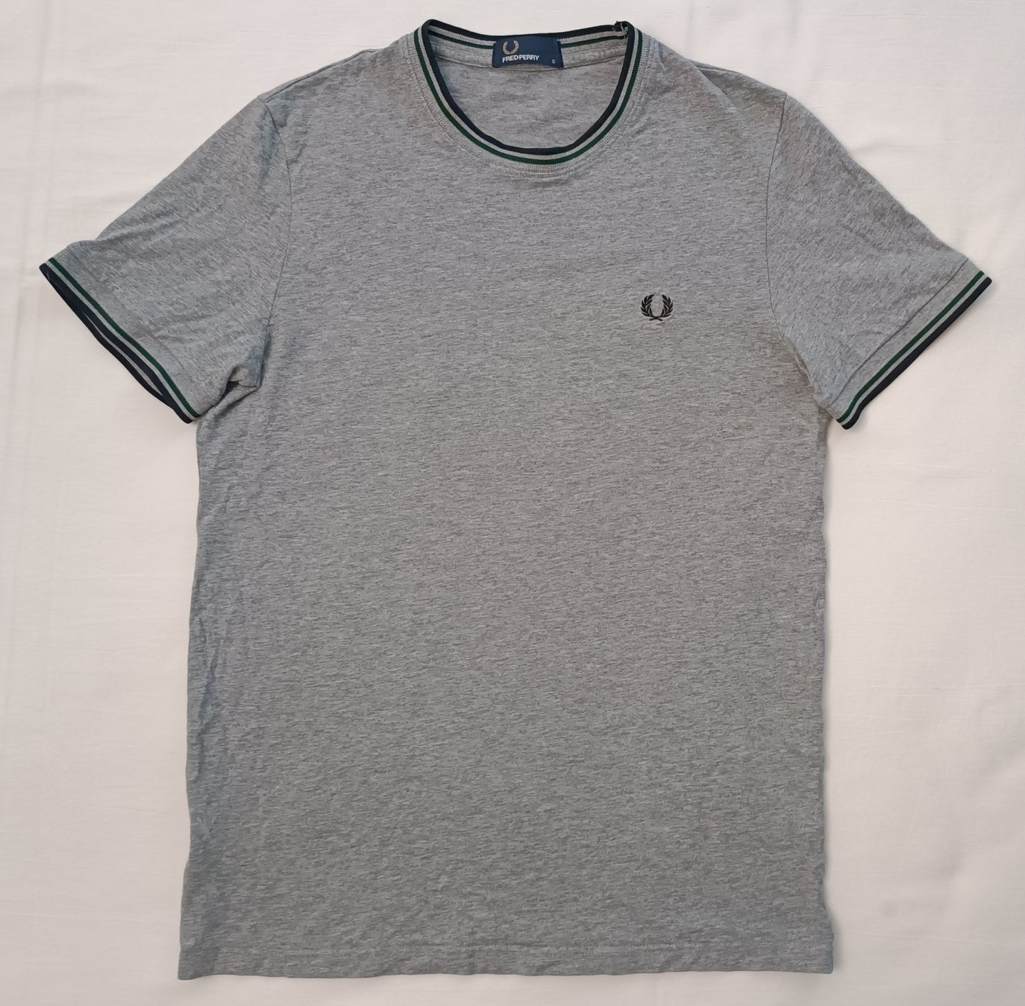 (S) Fred Perry Shirt тениска