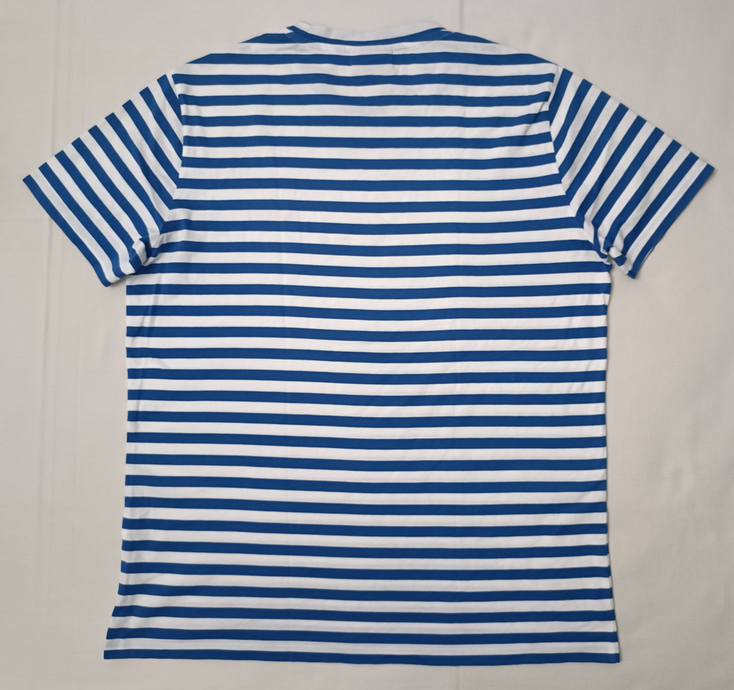 (L) Hugo Boss Shirt тениска