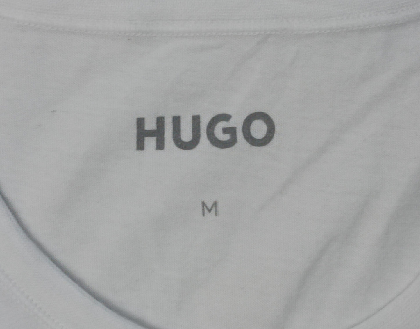 (S) Hugo Boss T-Shirt тениска