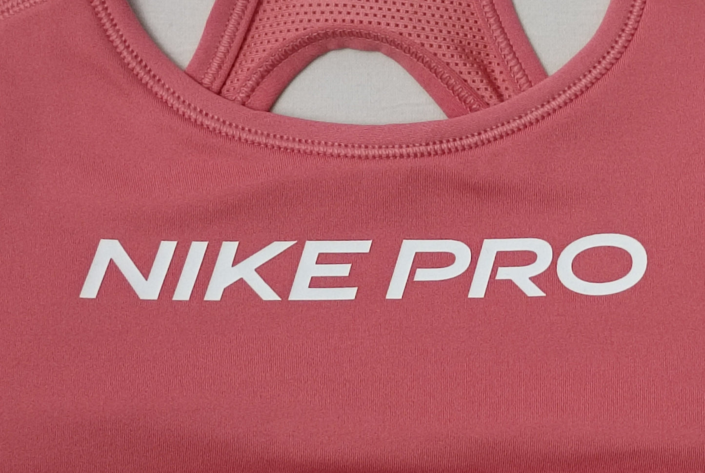 (ДЕТСКО) (Ръст 128-137см) Nike PRO DRI-FIT Reversible Bra бюстие