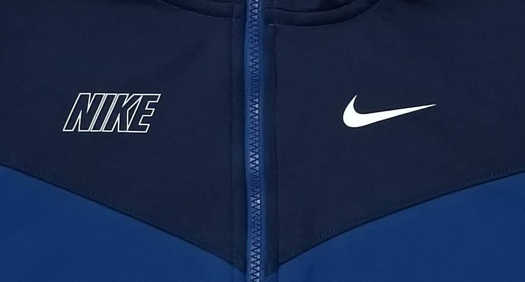 (ДЕТСКО) (Ръст 147-158см) Nike Sportswear Repeat Hoodie горнище