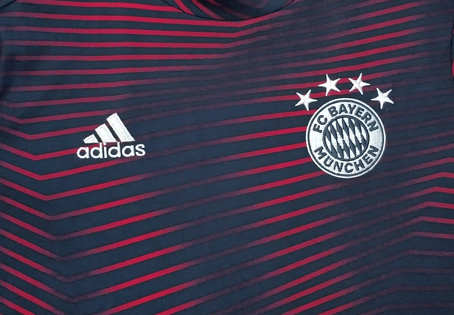 (ДЕТСКО) (Ръст 128-140см) Adidas Bayern Munchen Jersey тениска