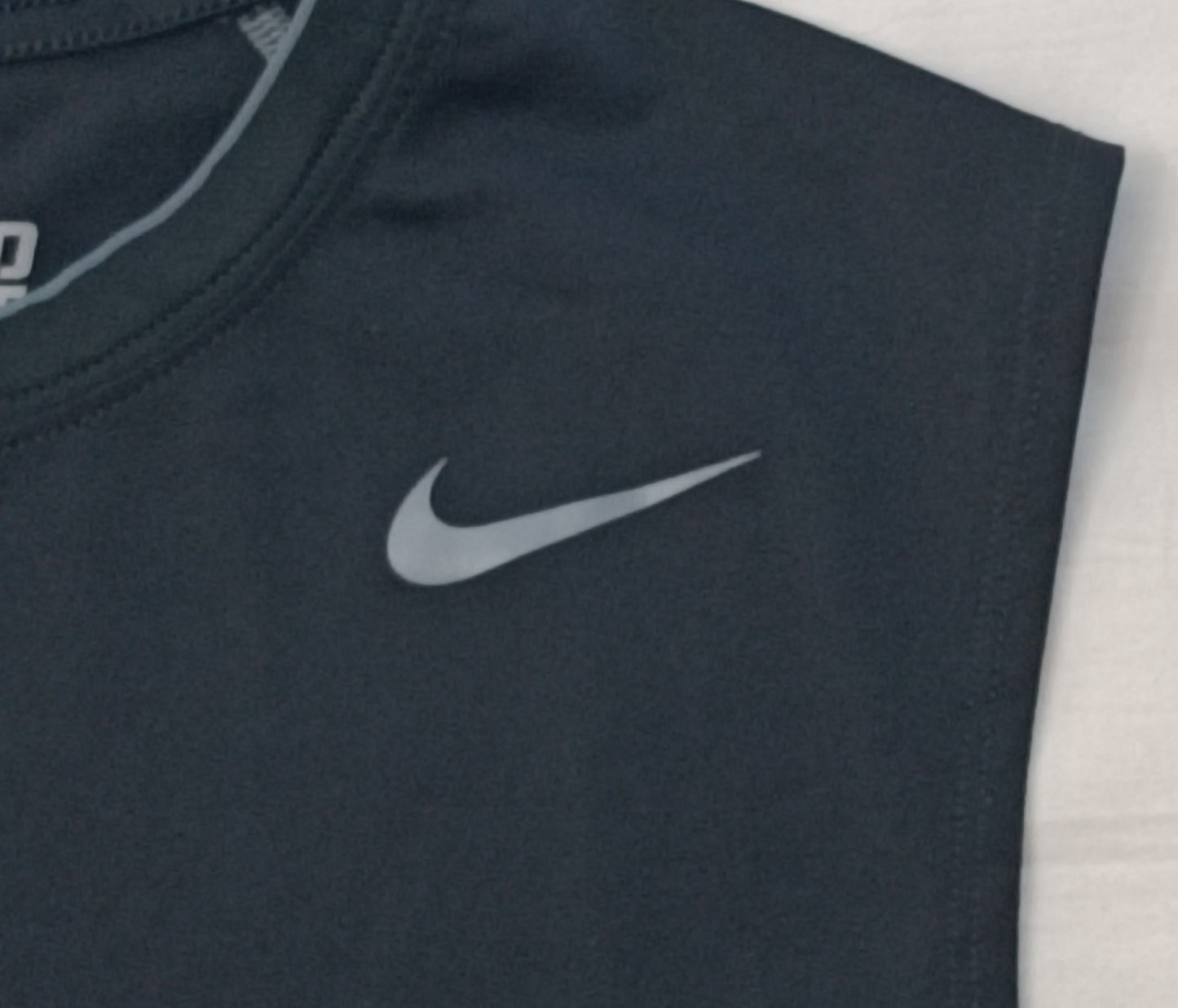 (M) Nike PRO Combat DRI-FIT Compression Tank Top потник