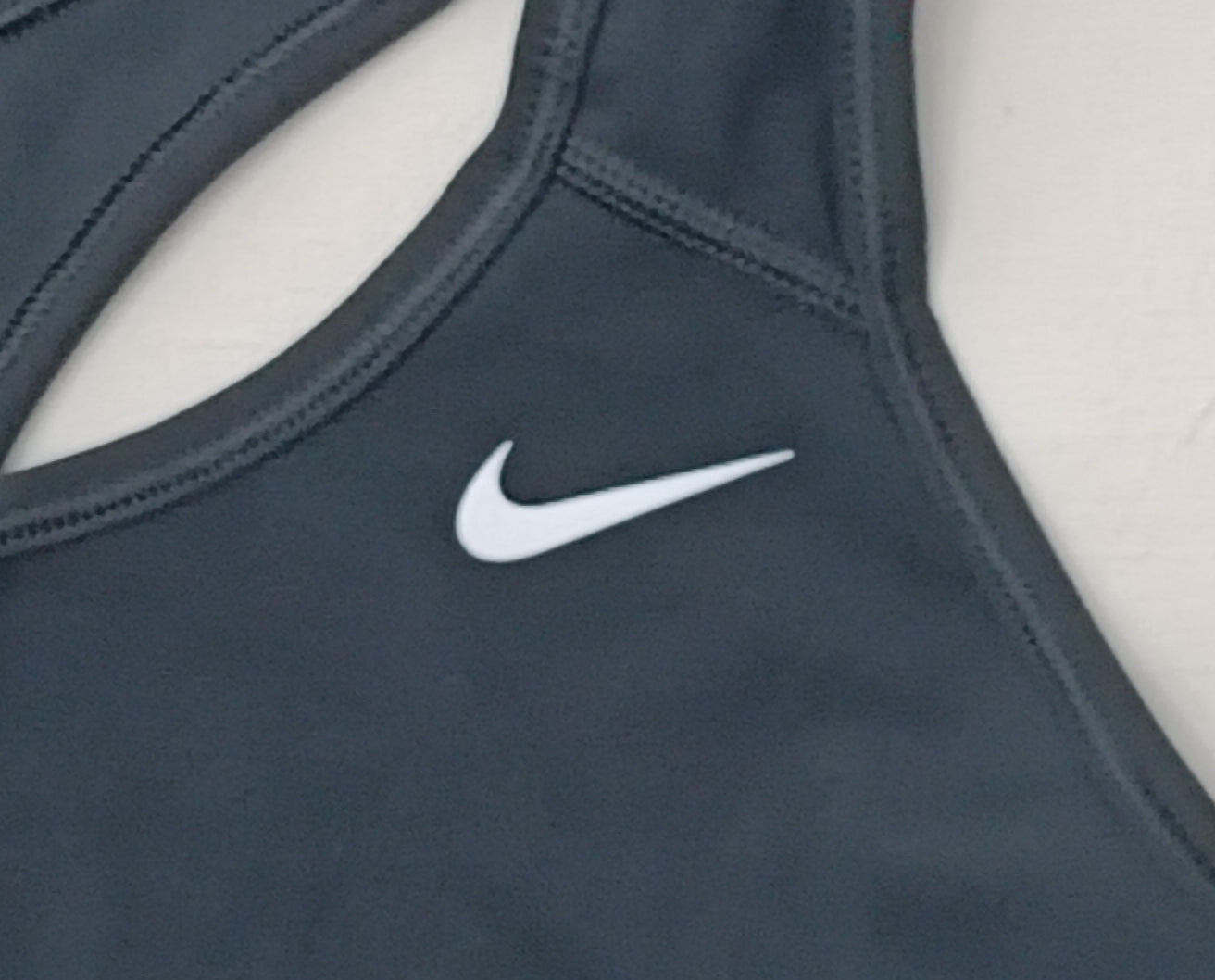 (ДАМСКО) (L) Nike DRI-FIT Bra бюстие