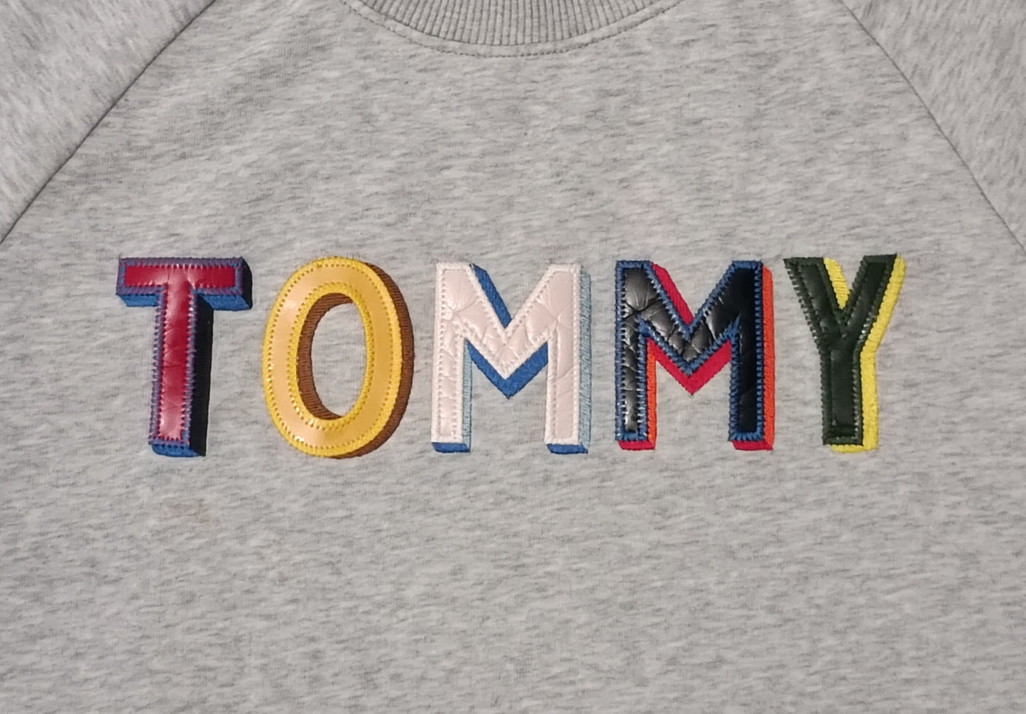 (ДАМСКО) (M) Tommy Hilfiger Sweatshirt горнище