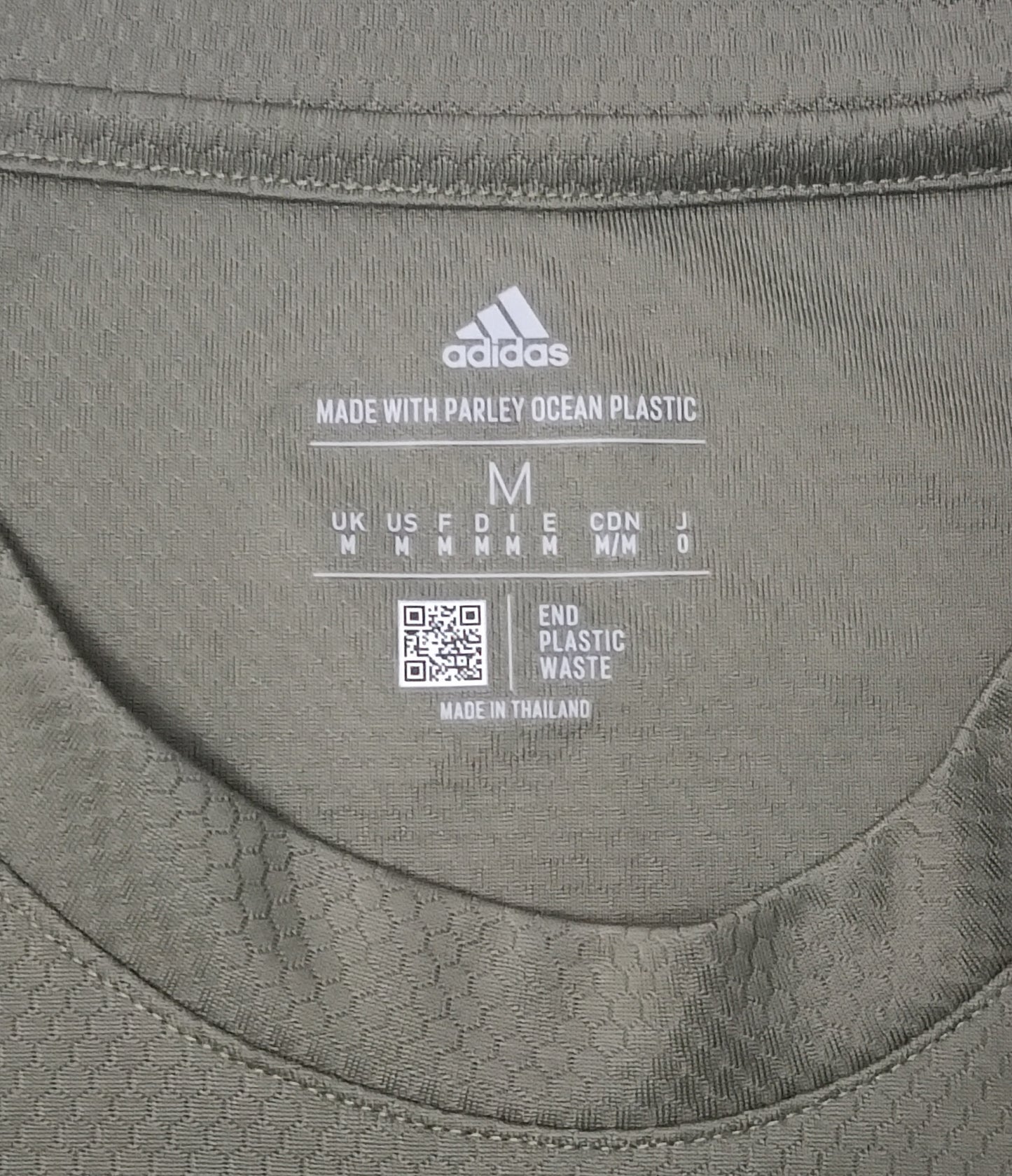 (M) Adidas Made to Be Remade Training Shirt тениска