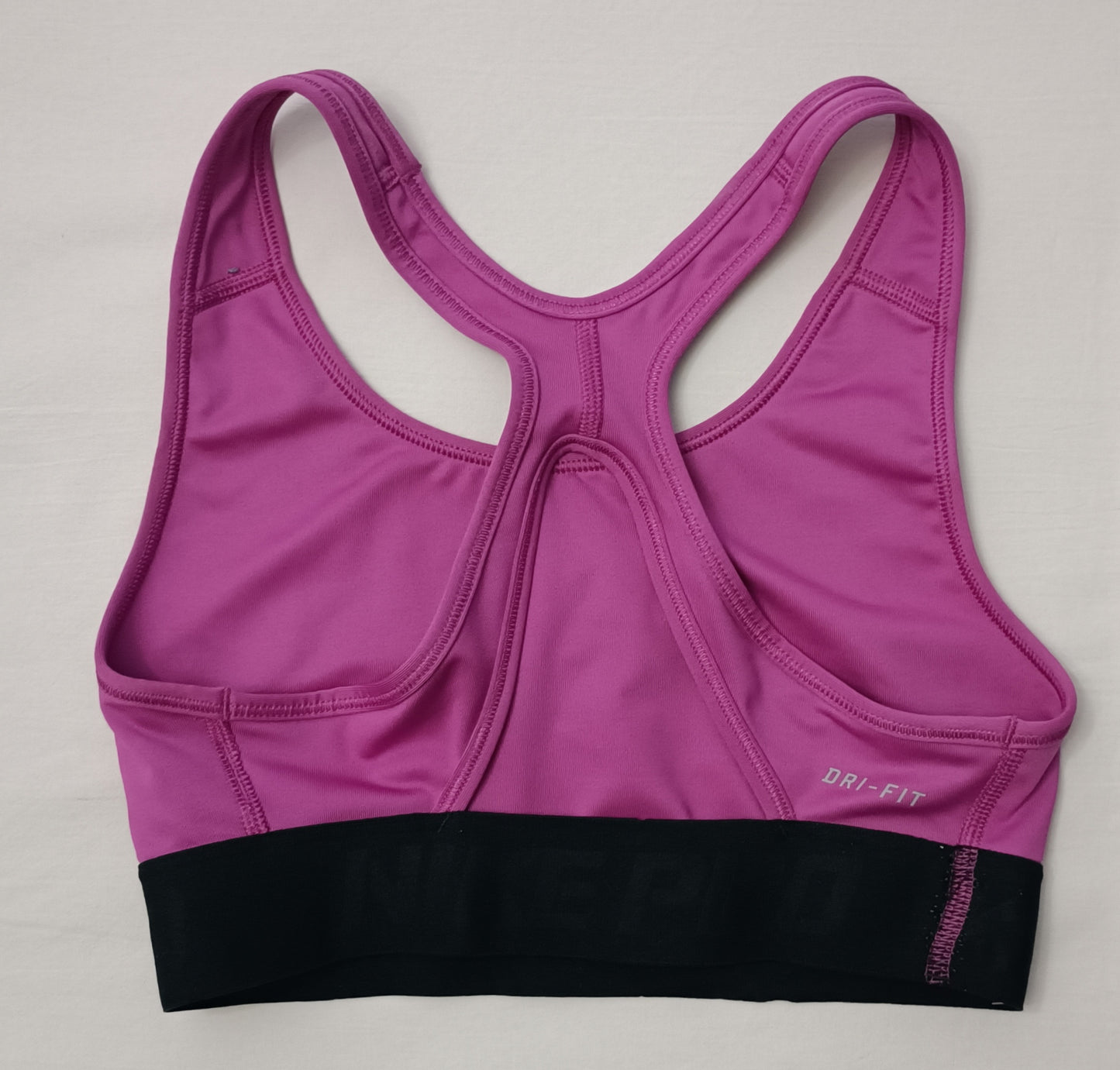(ДАМСКО) (S) Nike PRO DRI-FIT Bra бюстие