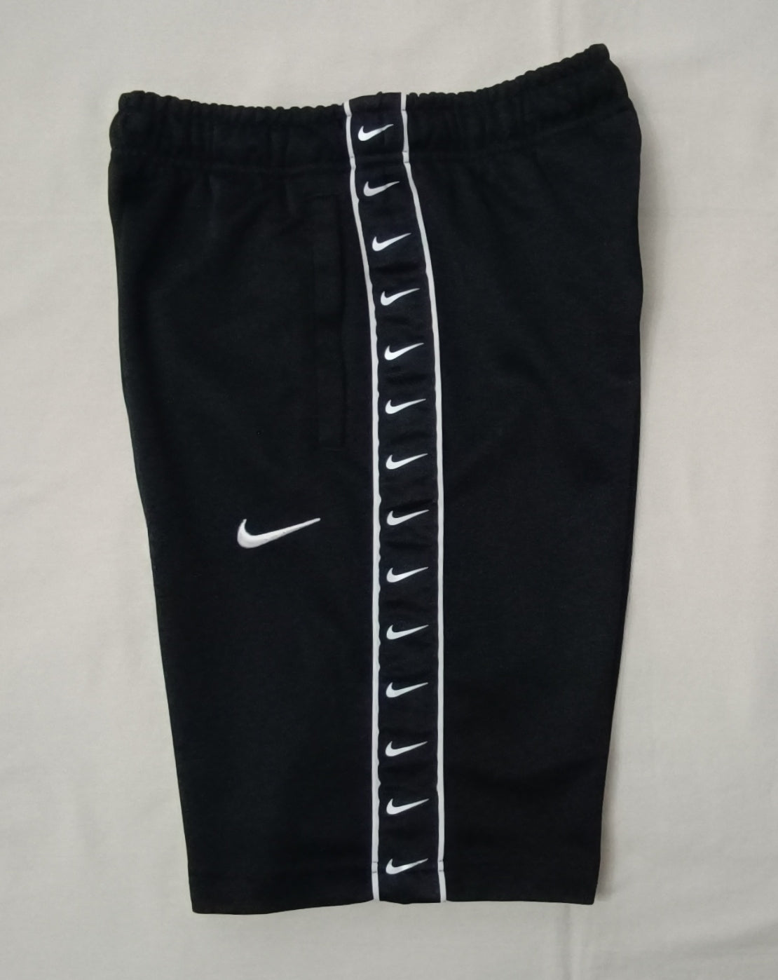(ДЕТСКО) (Ръст 147-158см) Nike Sportswear Repeat Shorts шорти