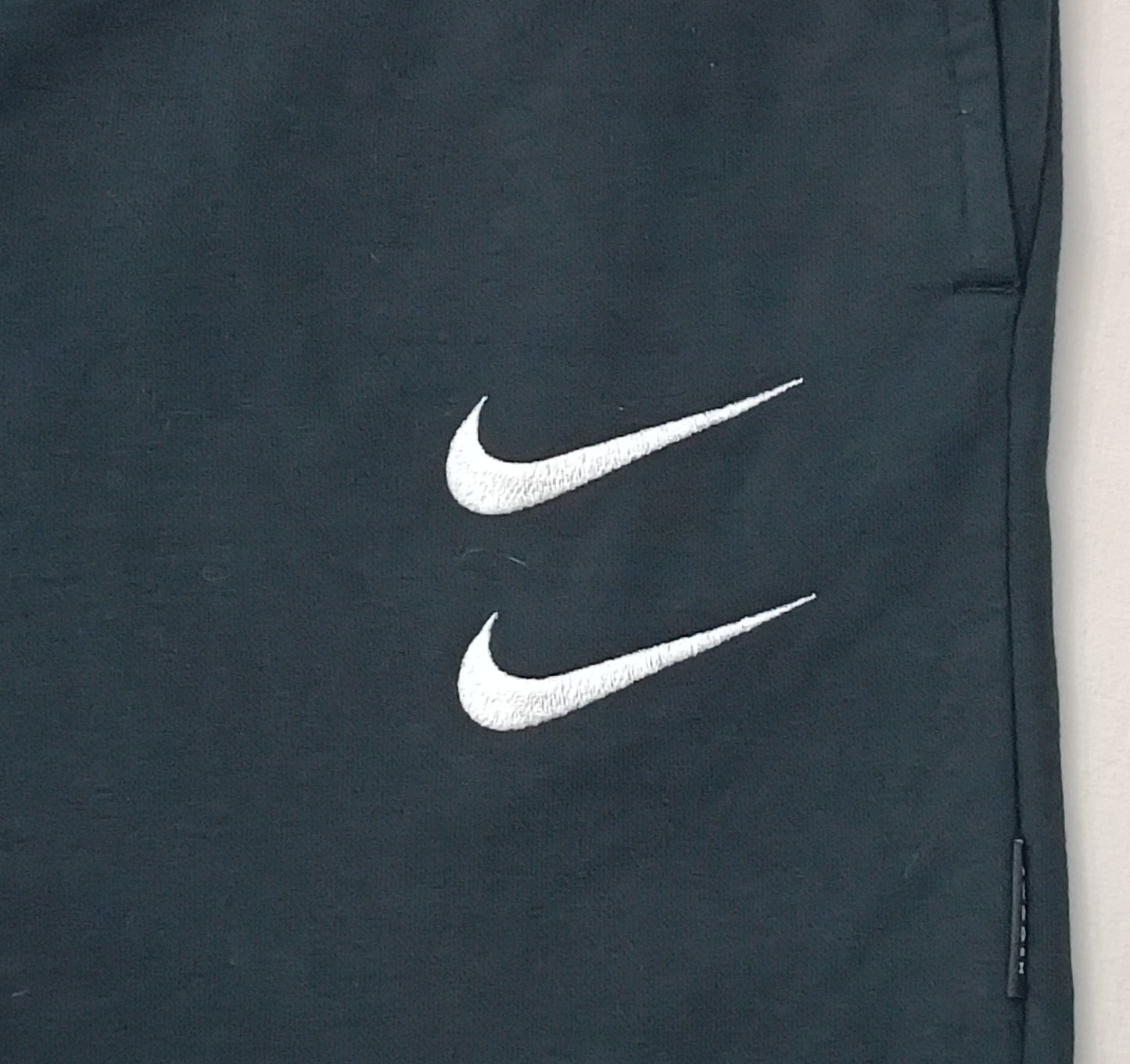 (XL) Nike Sportswear Swoosh Fleece Shorts шорти