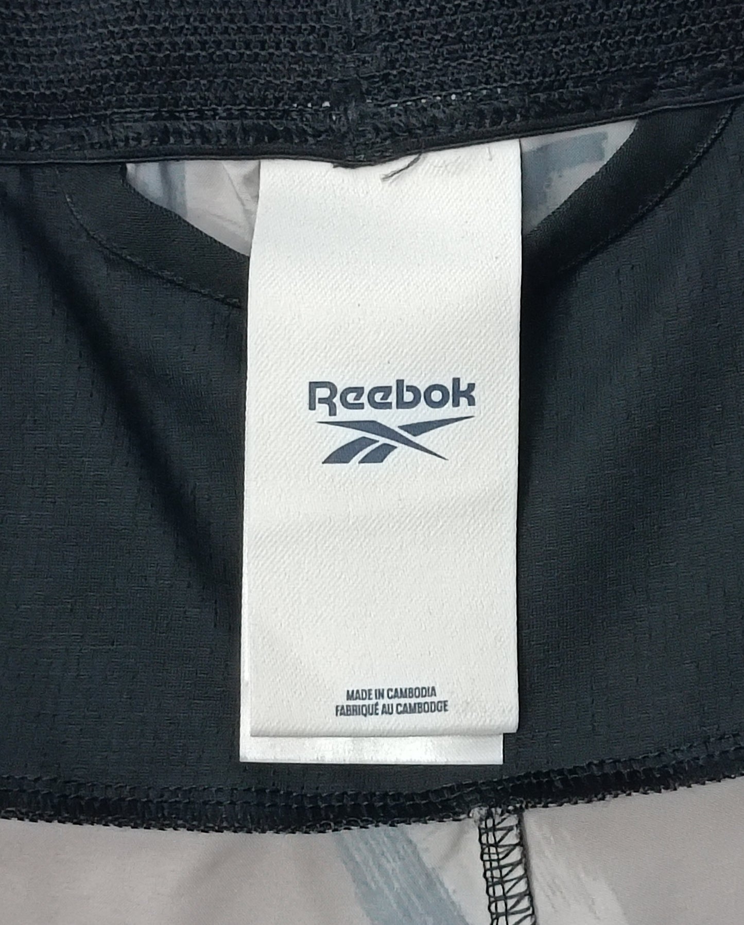 (L) Reebok Shorts шорти