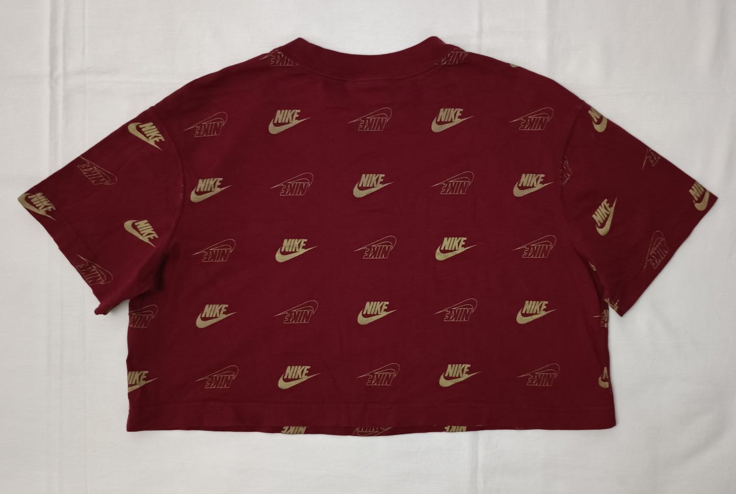 (ДАМСКО) (S) Nike Sportswear Cropped Tee тениска