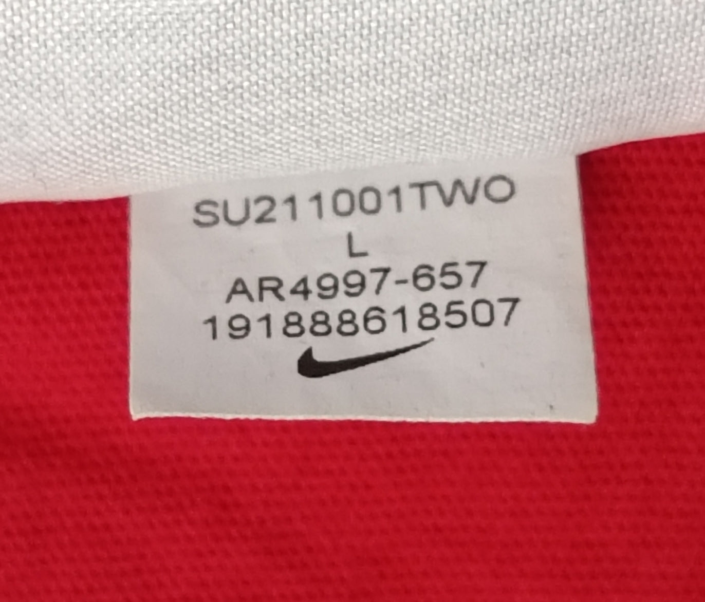 (L) Nike Sportswear Tee тениска