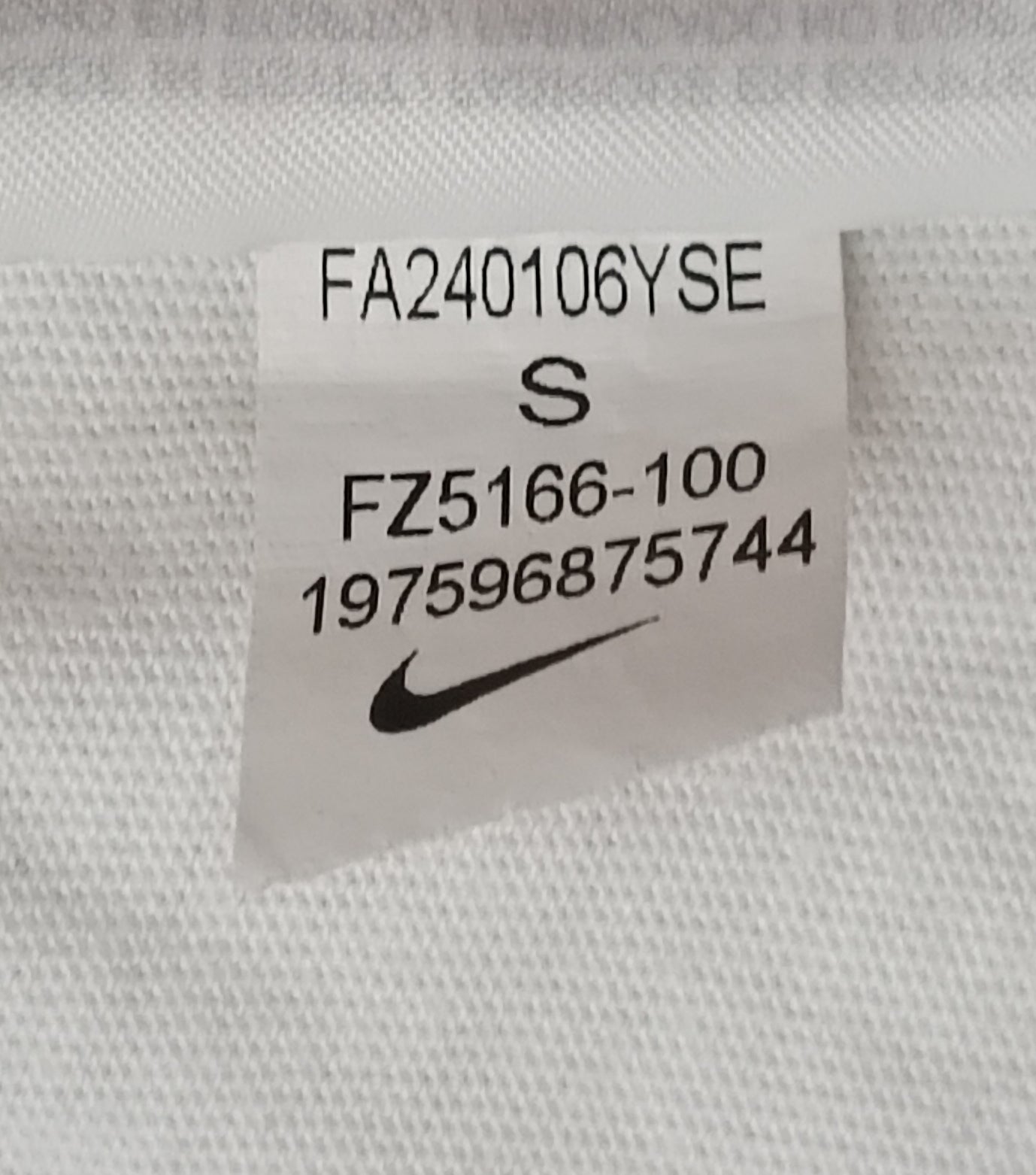 (ДЕТСКО) (Ръст 128-137см) Nike Sportswear Tee тениска