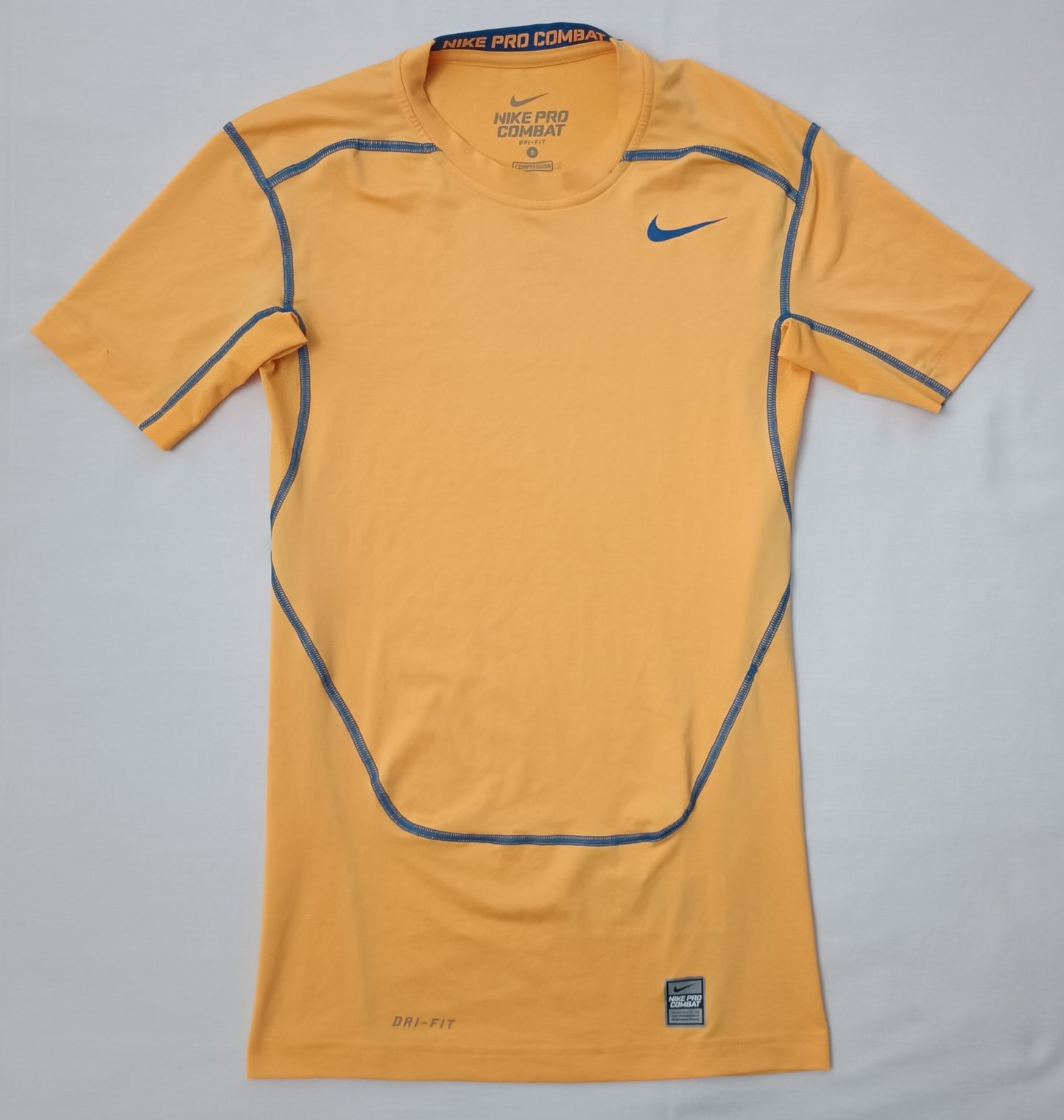 (S) Nike PRO Combat DRI-FIT Compression тениска