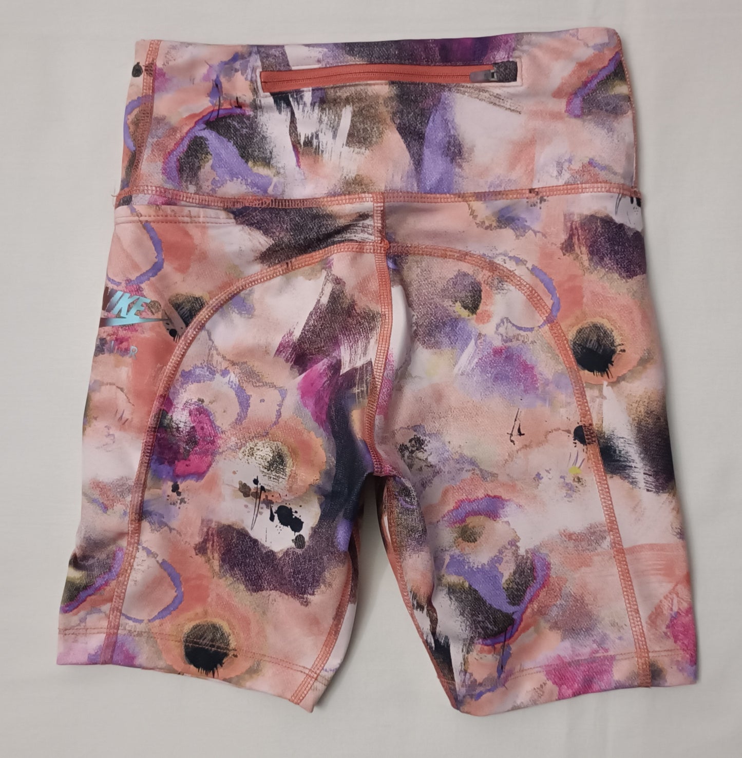 (ДАМСКО) (XS) Nike AIR DRI-FIT Shorts клин