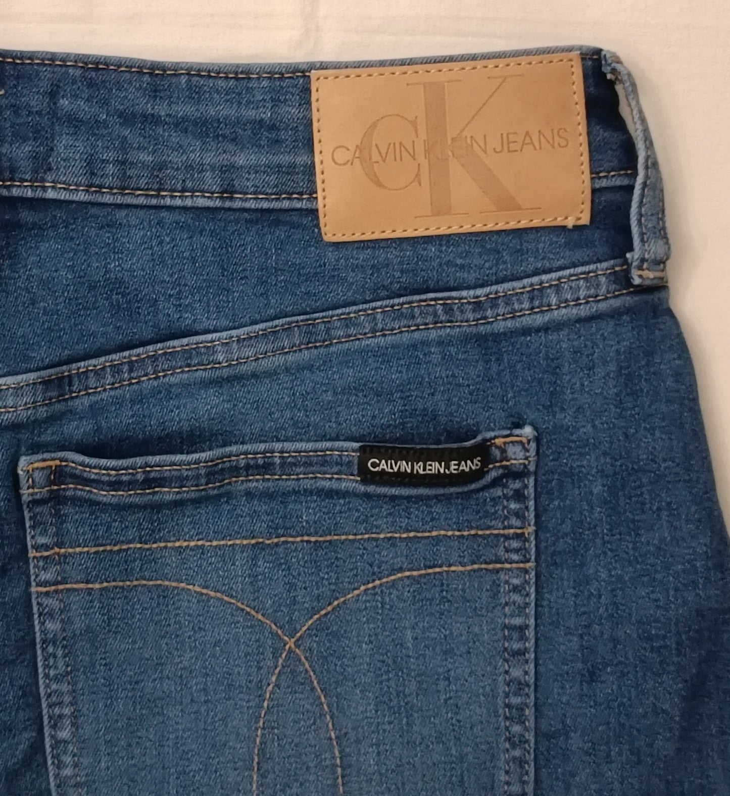 (ДАМСКО) (27, S) Calvin Klein Jeans Mid-Rise Mini Skirt дънкова пола
