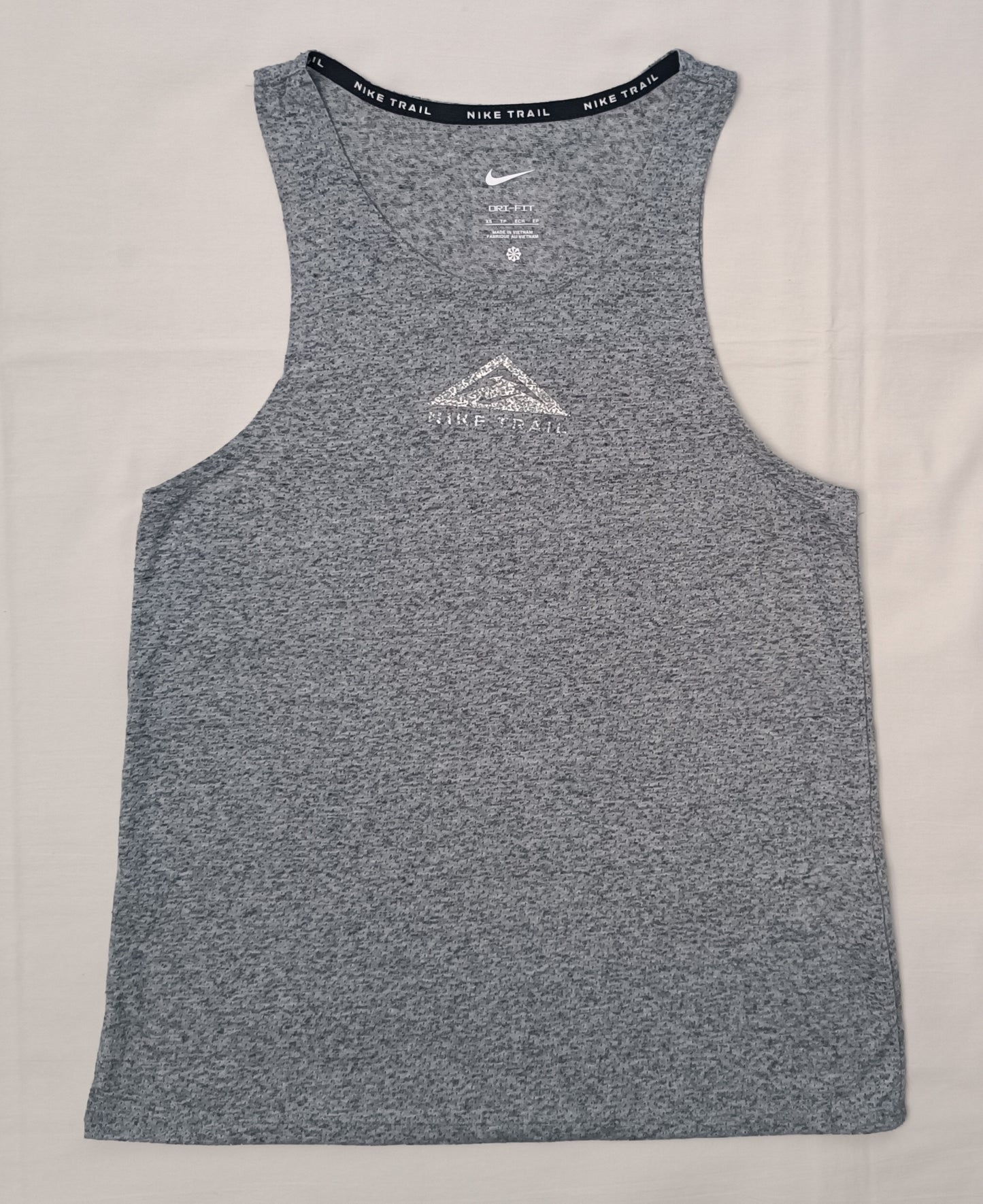 (ДАМСКО) (XS) Nike Trail DRI-FIT Tank Top потник