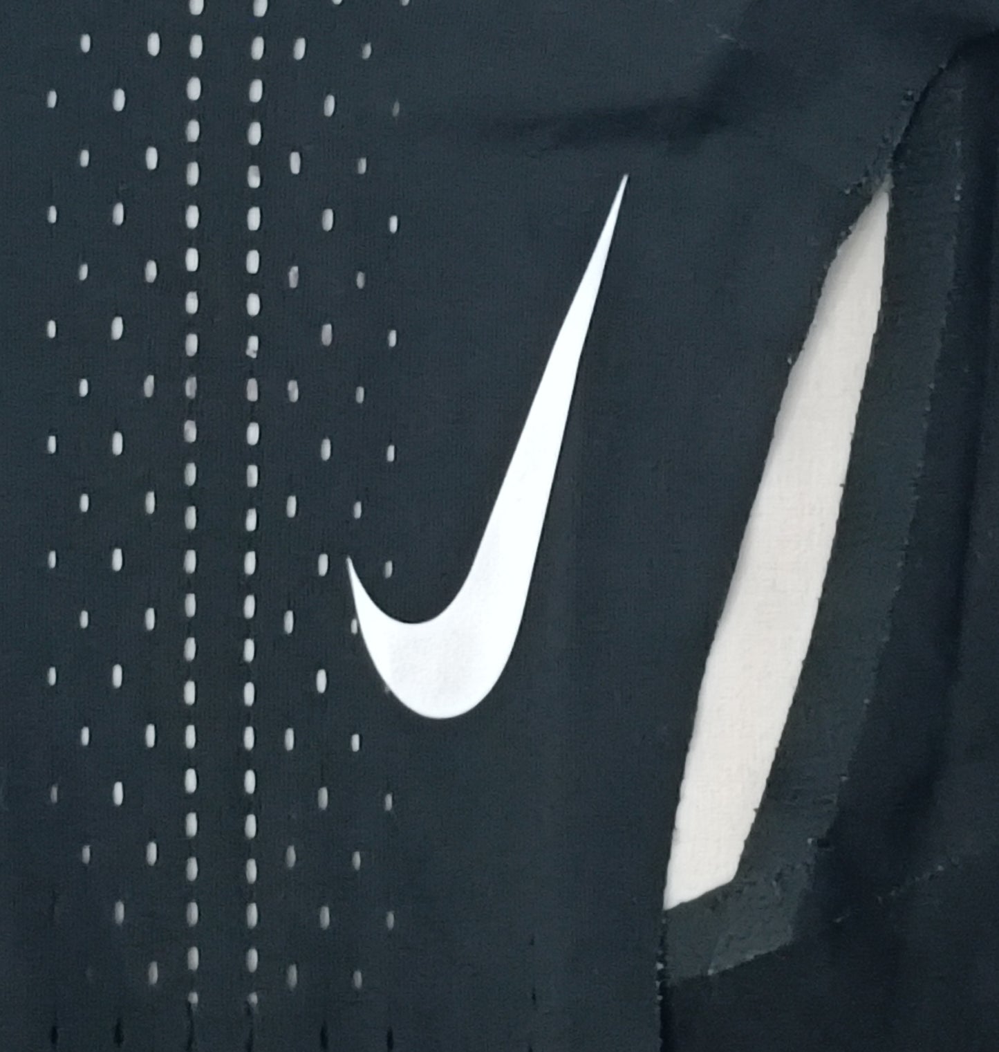 (ДАМСКО) (M) Nike DRI-FIT ADV Aeroswift Tank Top потник