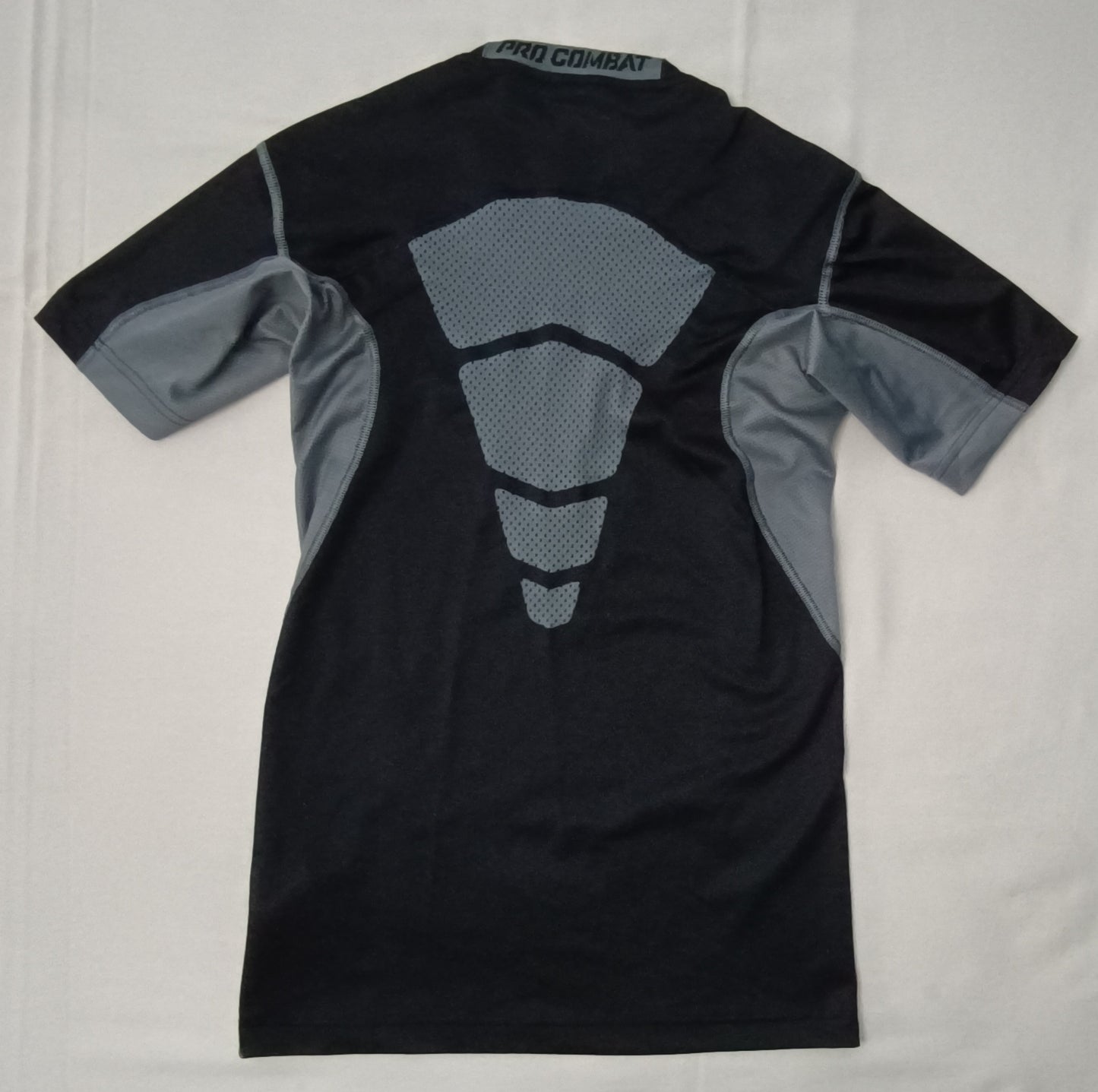 (M) Nike PRO Combat DRI-FIT Compression тениска