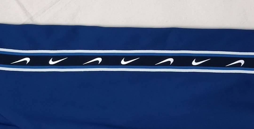 (ДЕТСКО) (Ръст 147-158см) Nike Sportswear Repeat Hoodie горнище