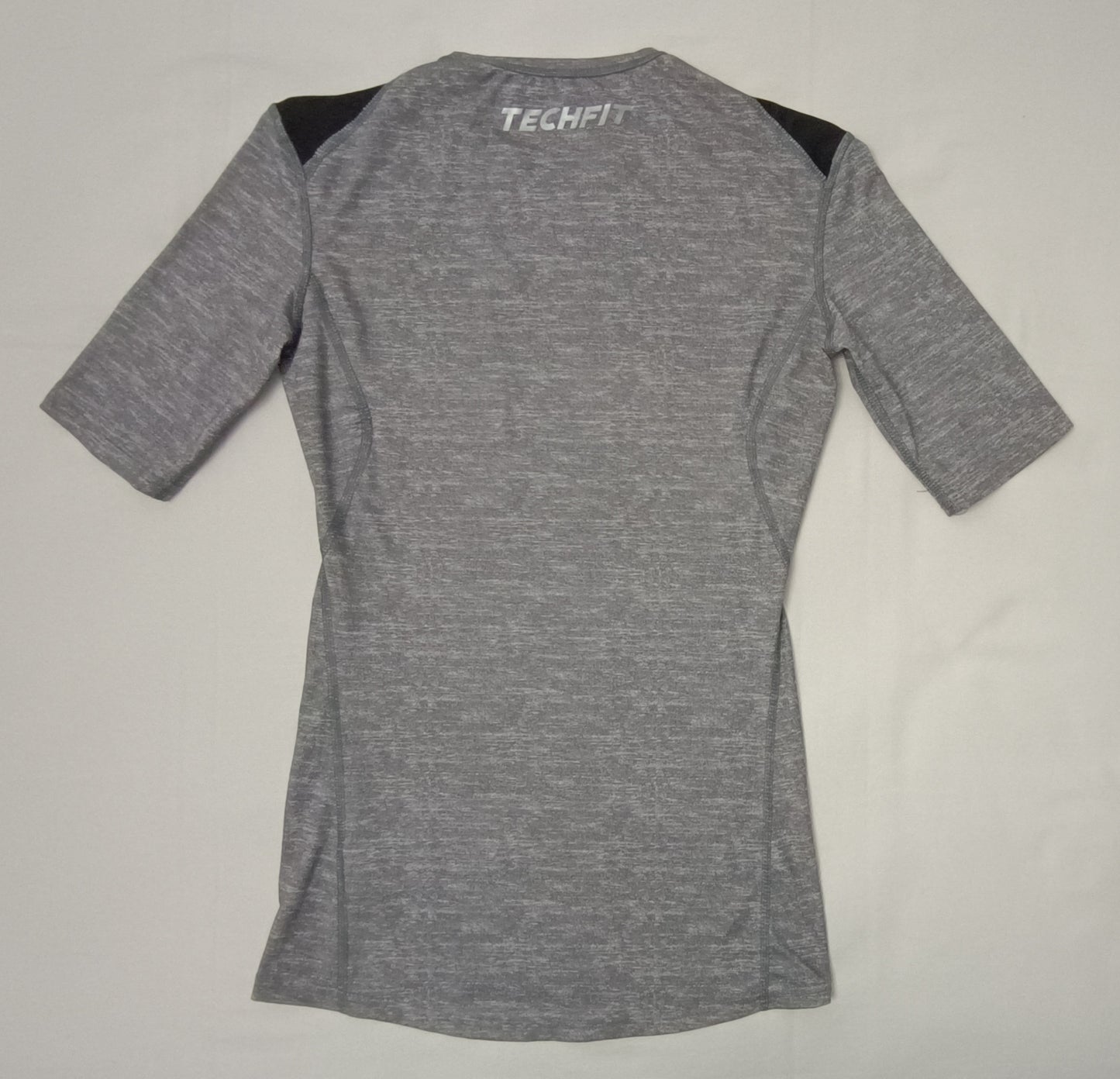 (M) Adidas Techfit Compression тениска