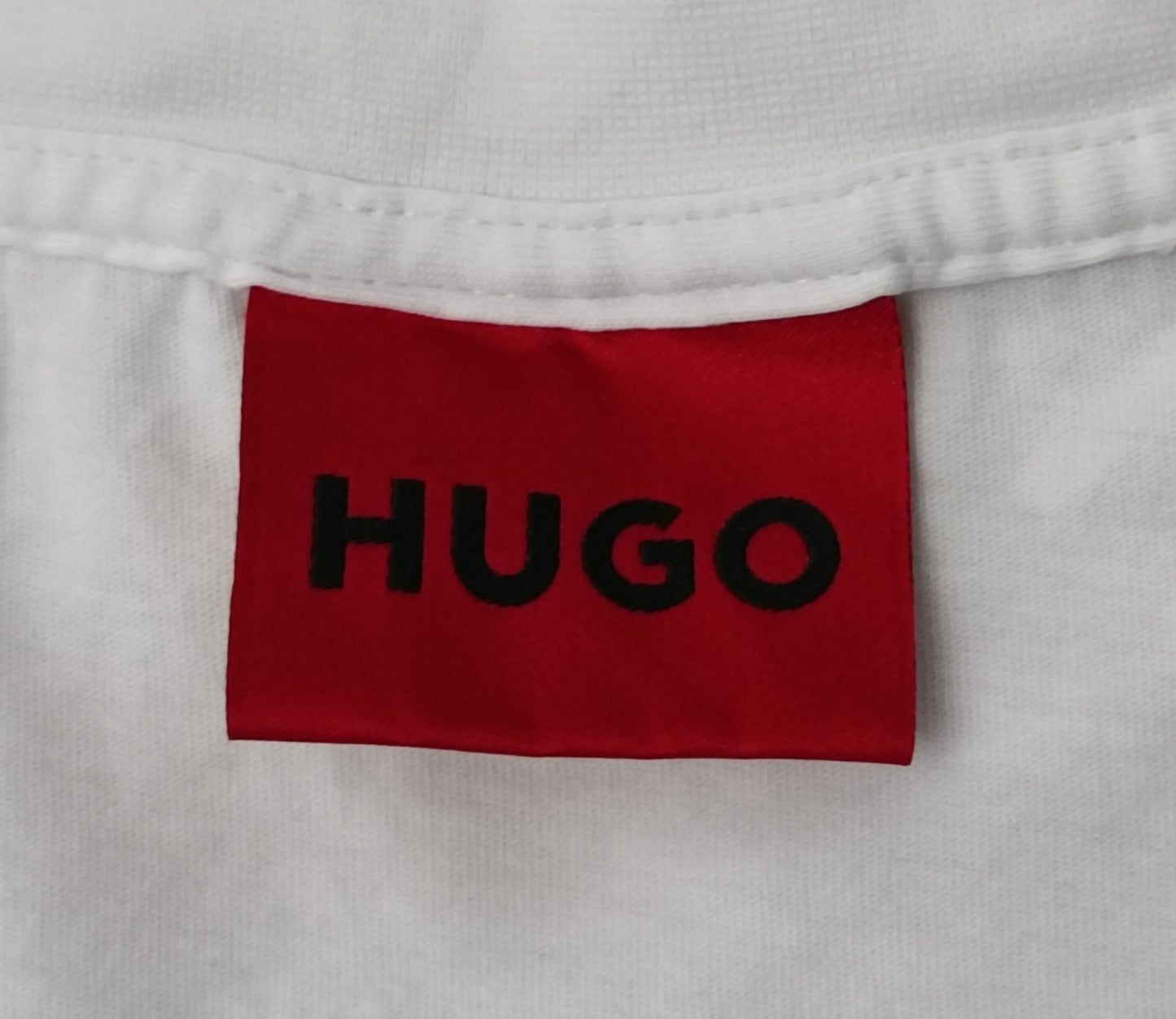 (M) Hugo Boss T-Shirt тениска