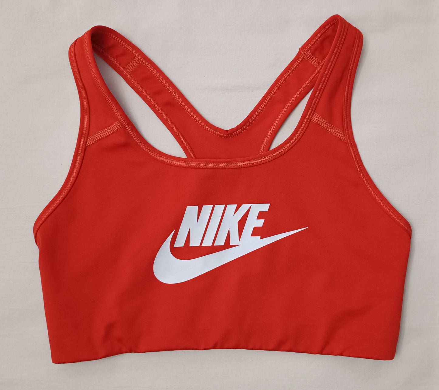 (ДАМСКО) (M) Nike DRI-FIT Bra бюстие