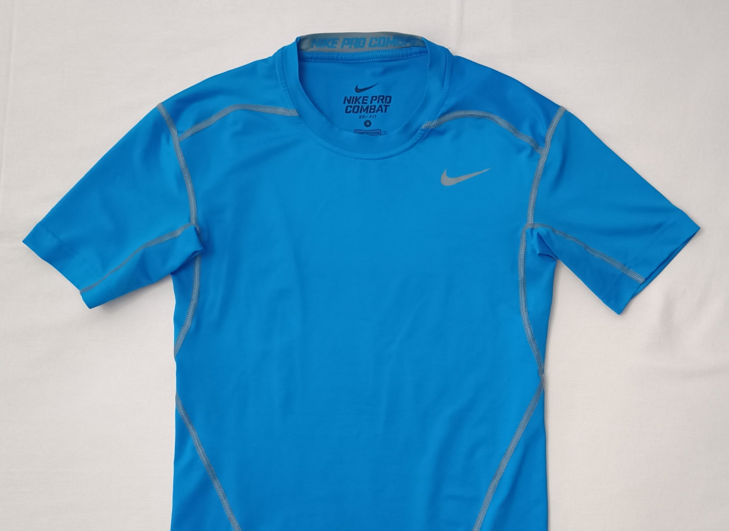(S) Nike PRO Combat DRI-FIT Compression Tee тениска