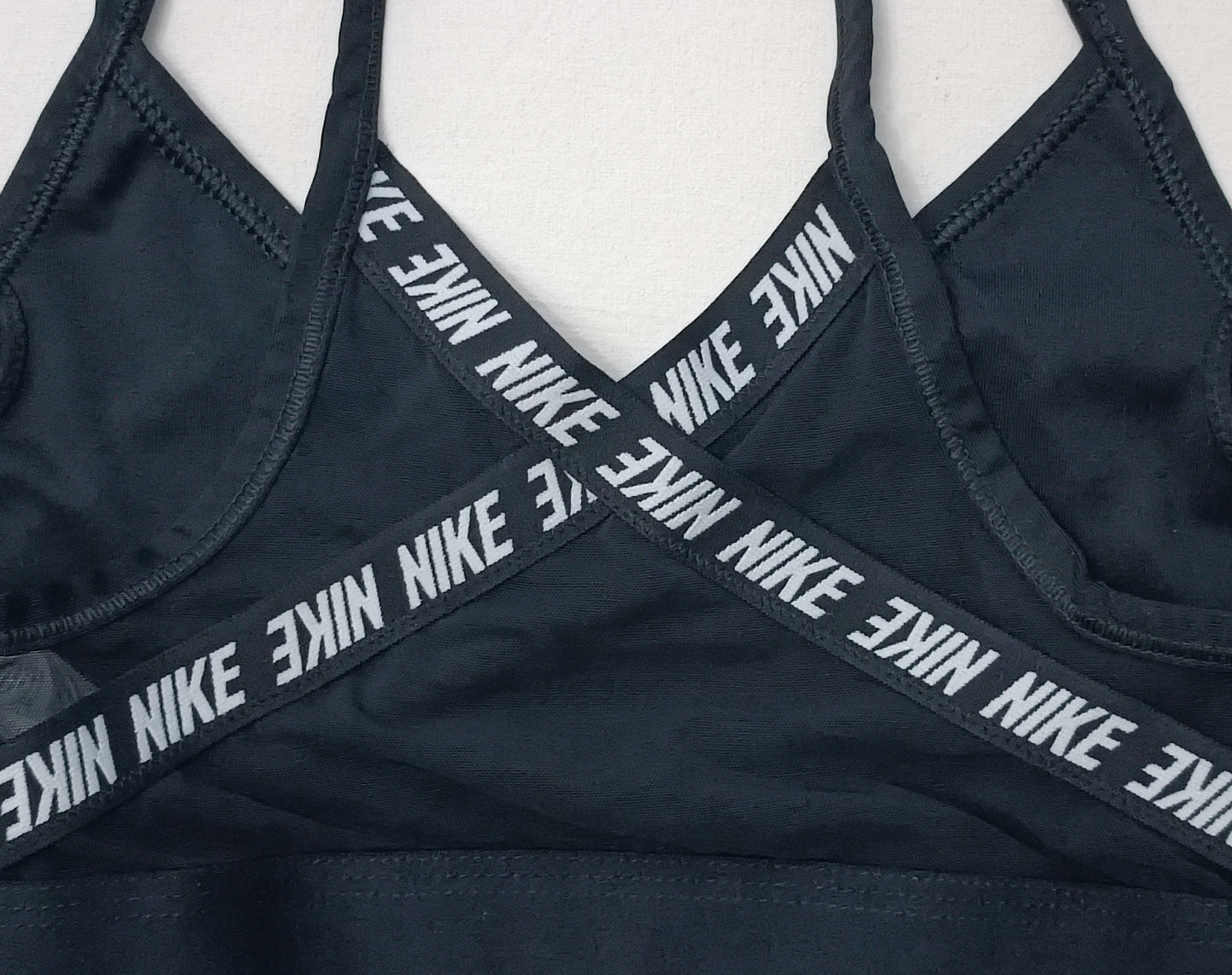 (ДАМСКО) (S) Nike DRI-FIT Indy Bra бюстие