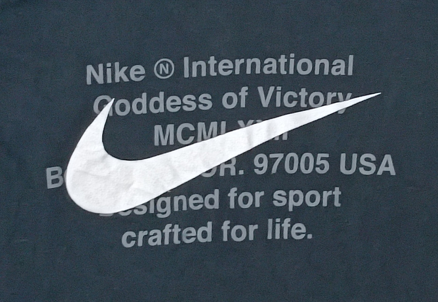 (ДЕТСКО) (Ръст 128-137см) Nike Sportswear Logo Tee тениска