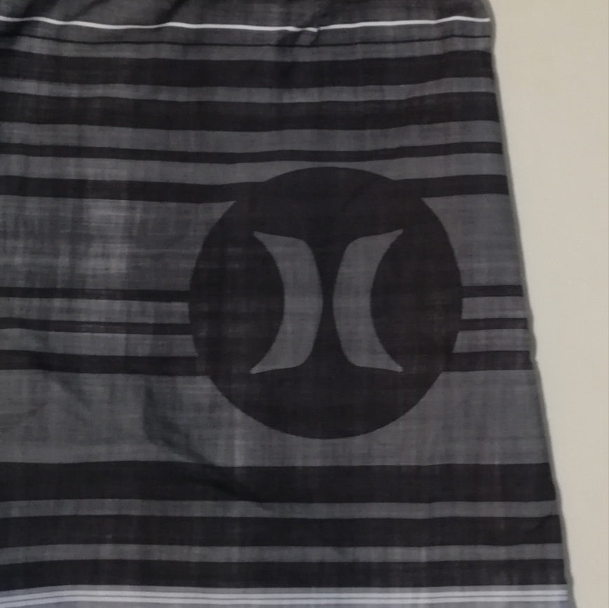 (S) Hurley Shorts шорти