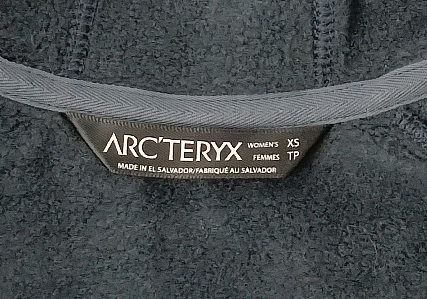 (ДАМСКО) (XS) Arc'teryx Kyanite Hoodie горнище