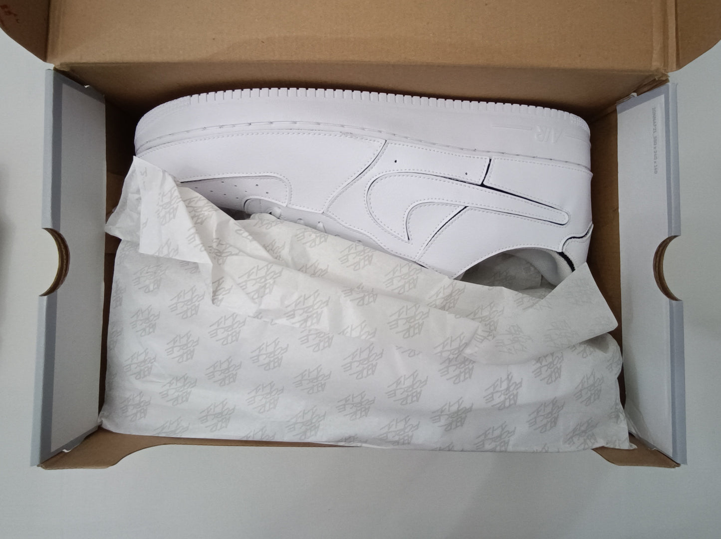 (52) Nike Air Force 1 AF1/1 Shoes спортни обувки