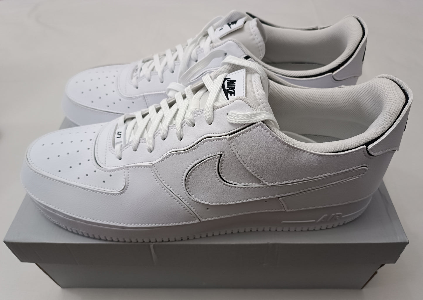 (52) Nike Air Force 1 AF1/1 Shoes спортни обувки