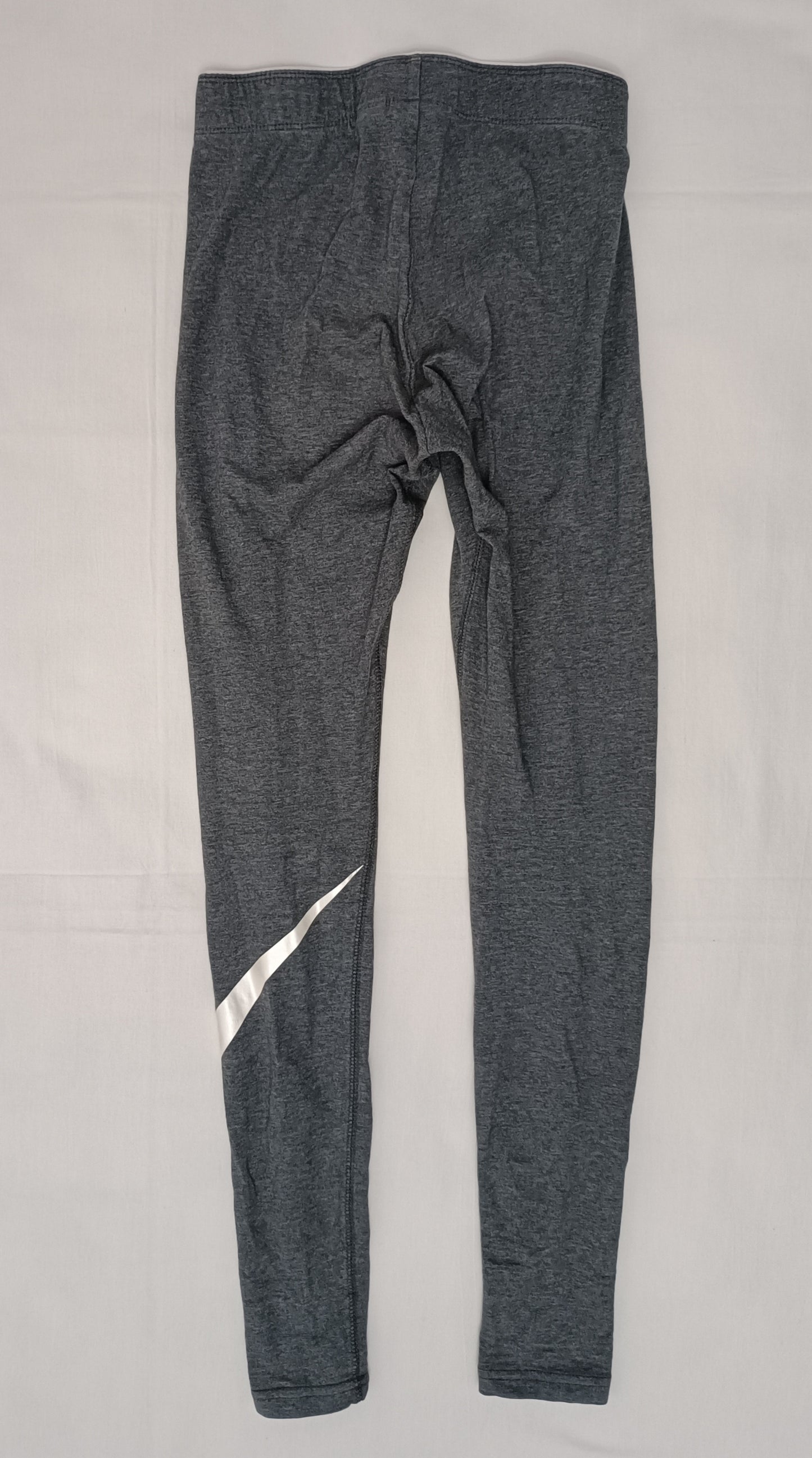 (ДАМСКО) (XS) Nike Swoosh Leggings клин