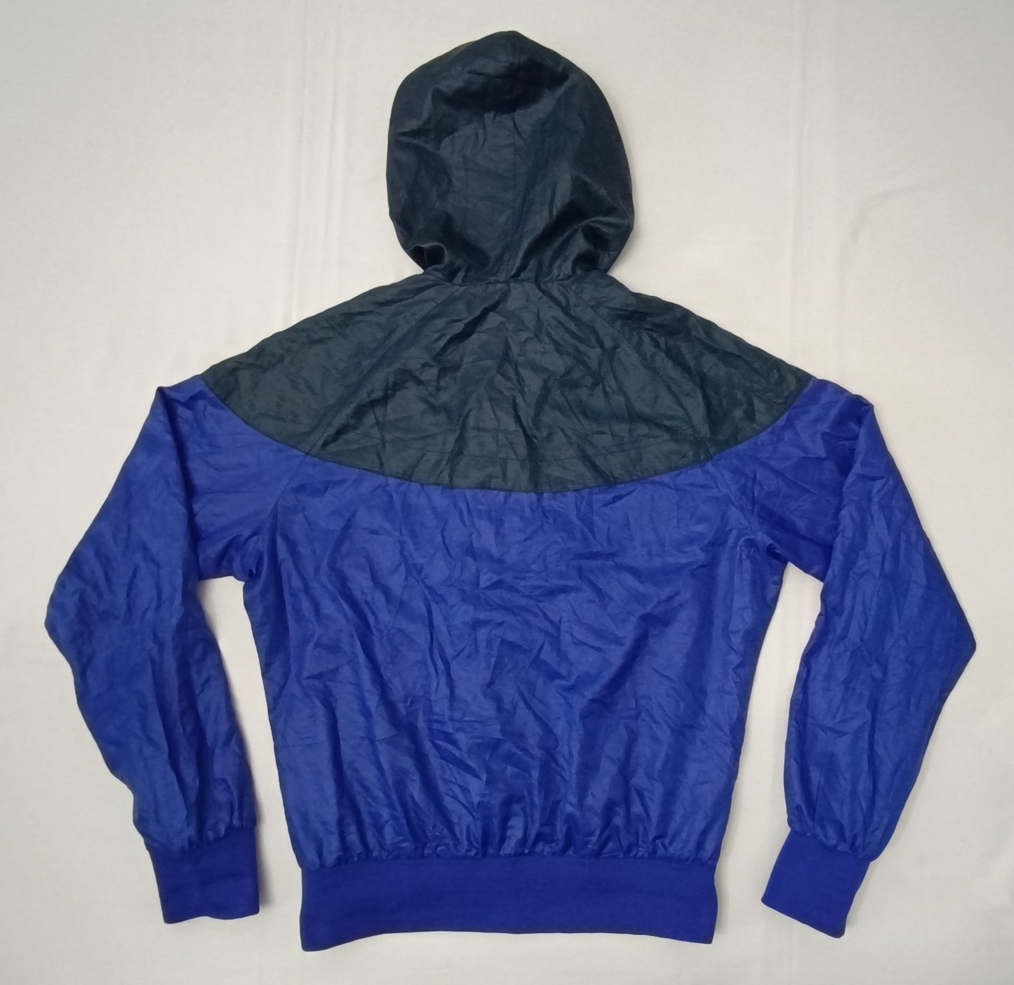 (ДАМСКО) (L) Nike Windrunner Jacket яке