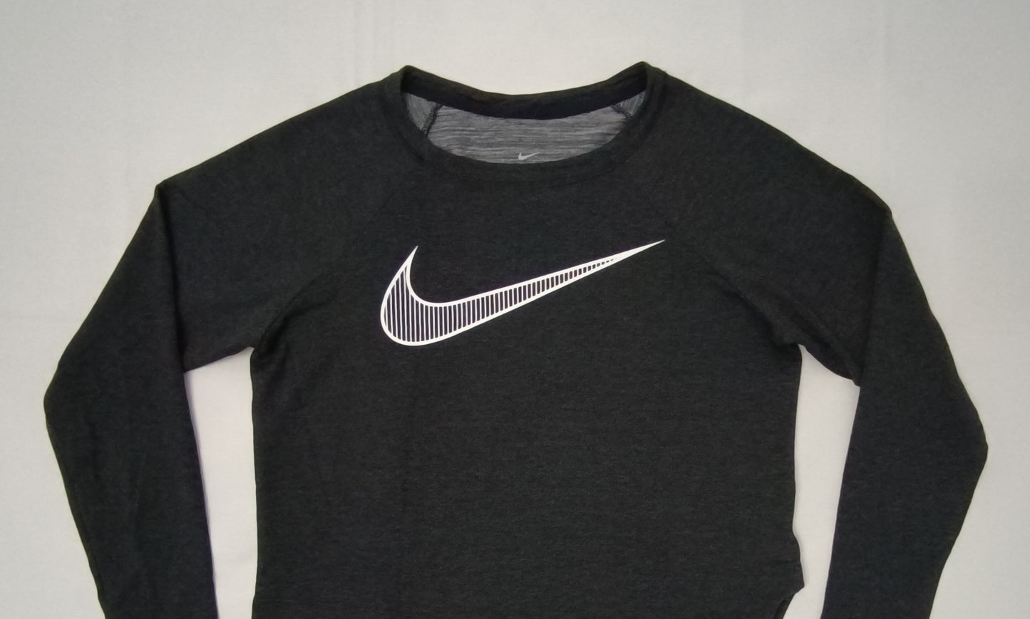 (ДАМСКО) (M) Nike DRI-FIT блуза